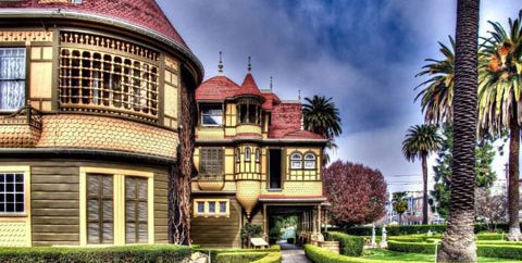 کاخ اسرارآمیز وینچستر در کالیفرنیا