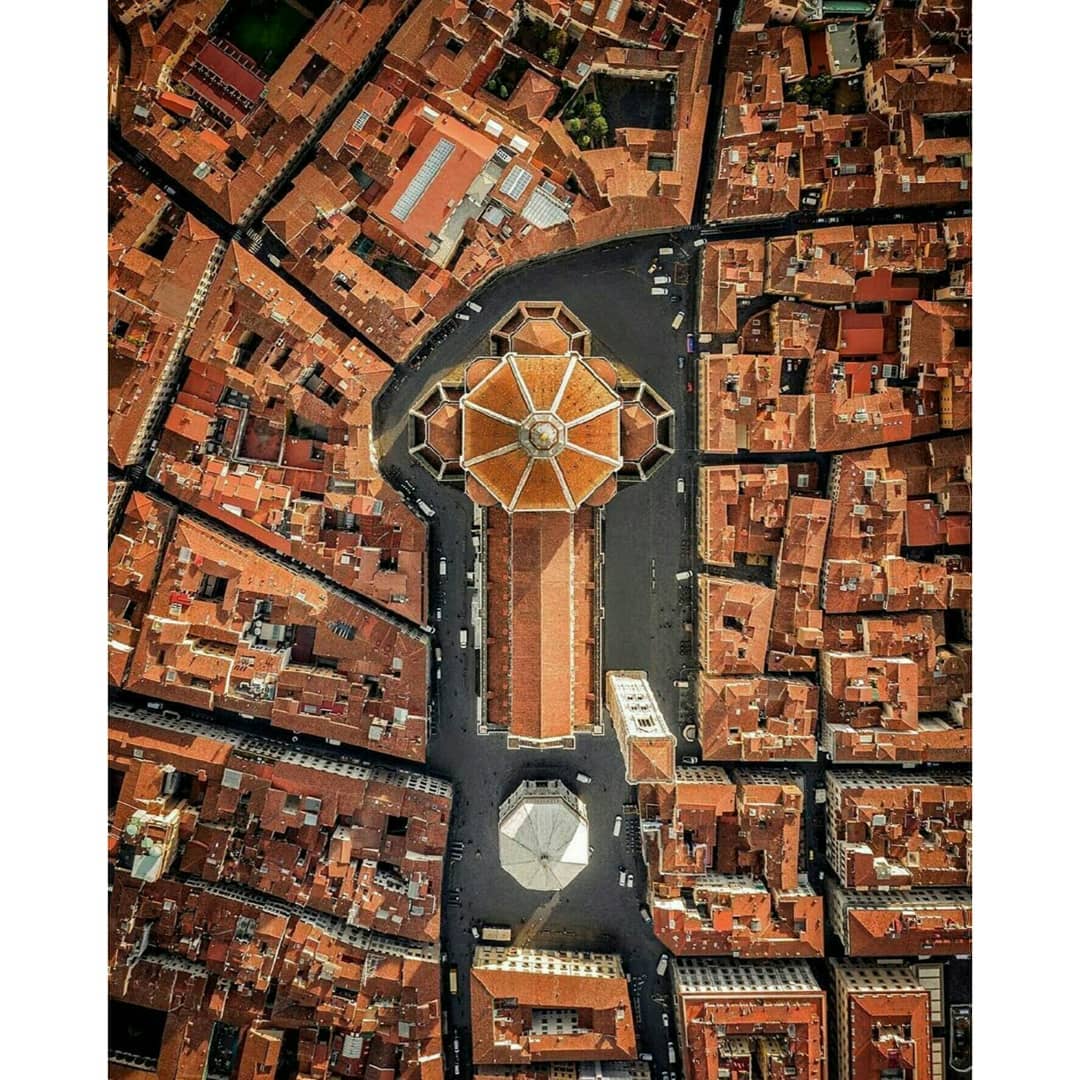 نمای بالای کلیسای فلورانس ایتالیا