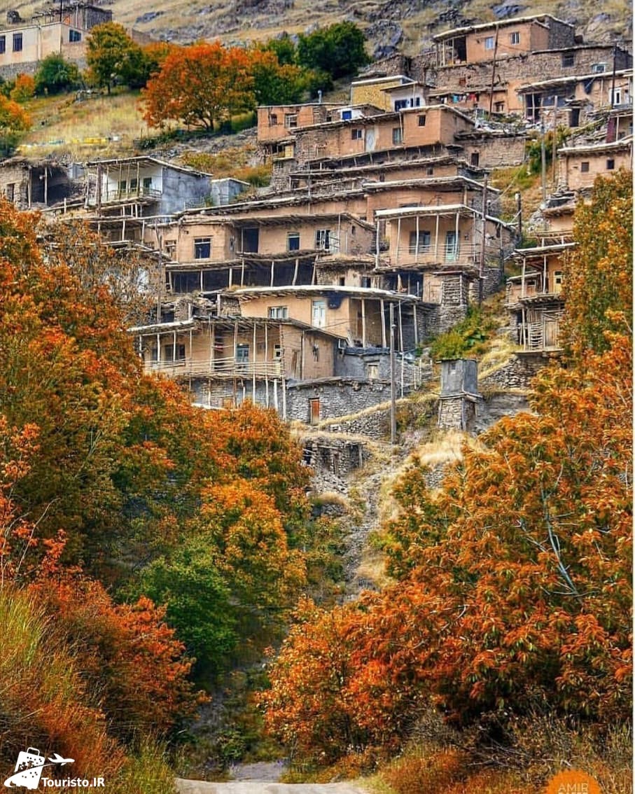 طبیعت پاییزی روستای پلکانی شیلاندر