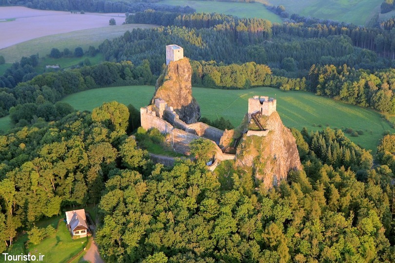 Trosky Castle